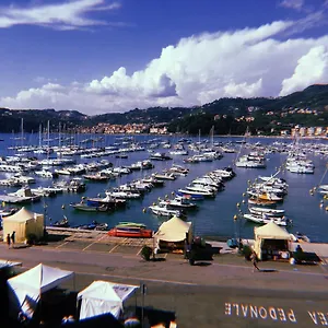 la-finestra-sul-mare-lerici.hotelitalianriviera.com/